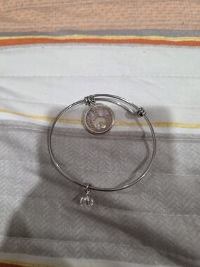 Disney LA CN Silver Tone Expandable Charm Bangle Bracelet with Clear Dangle